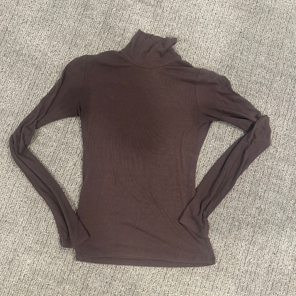 Women’s size small brown turtleneck by Wilfred
